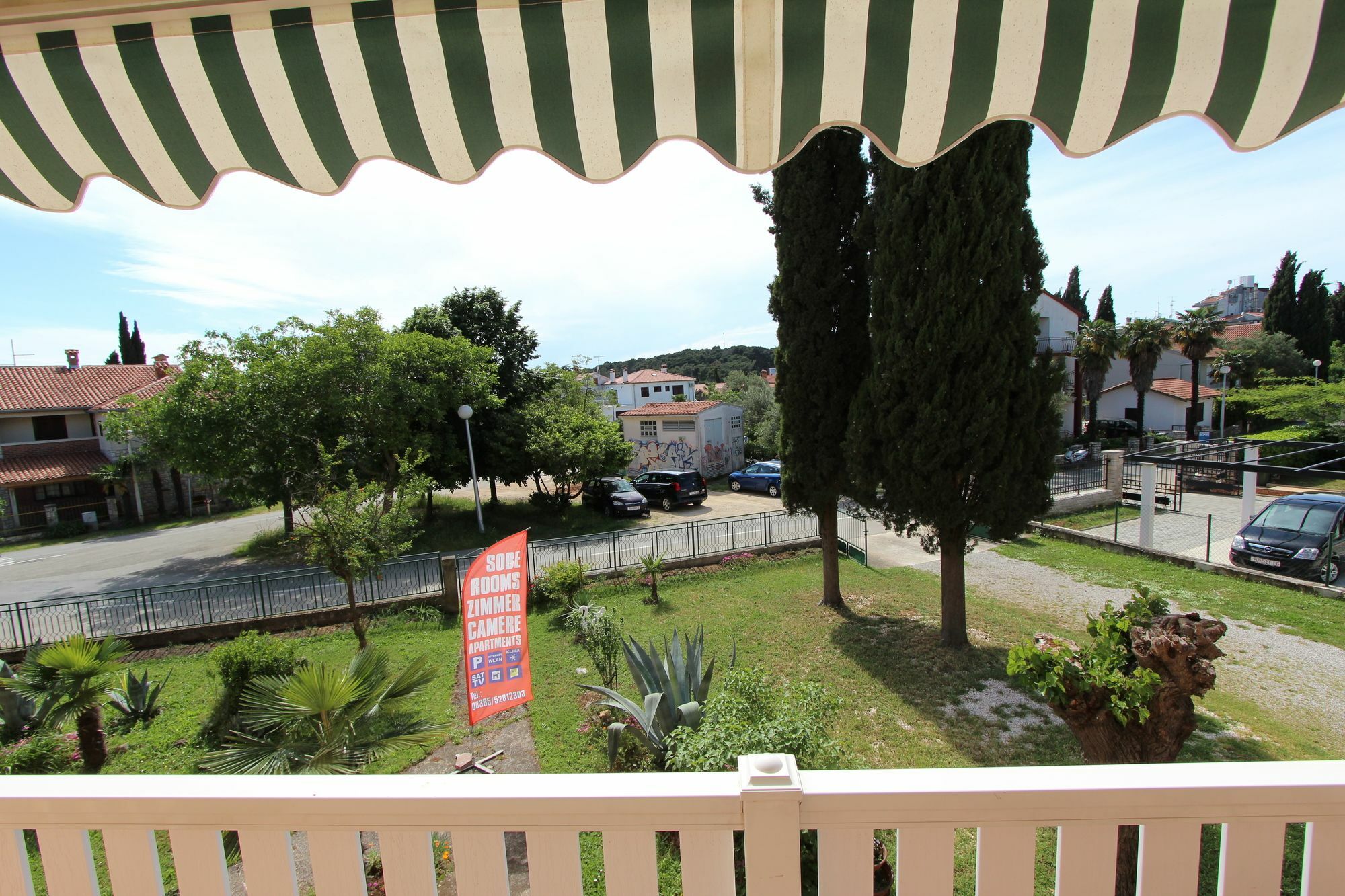 Rosanna Apartment *