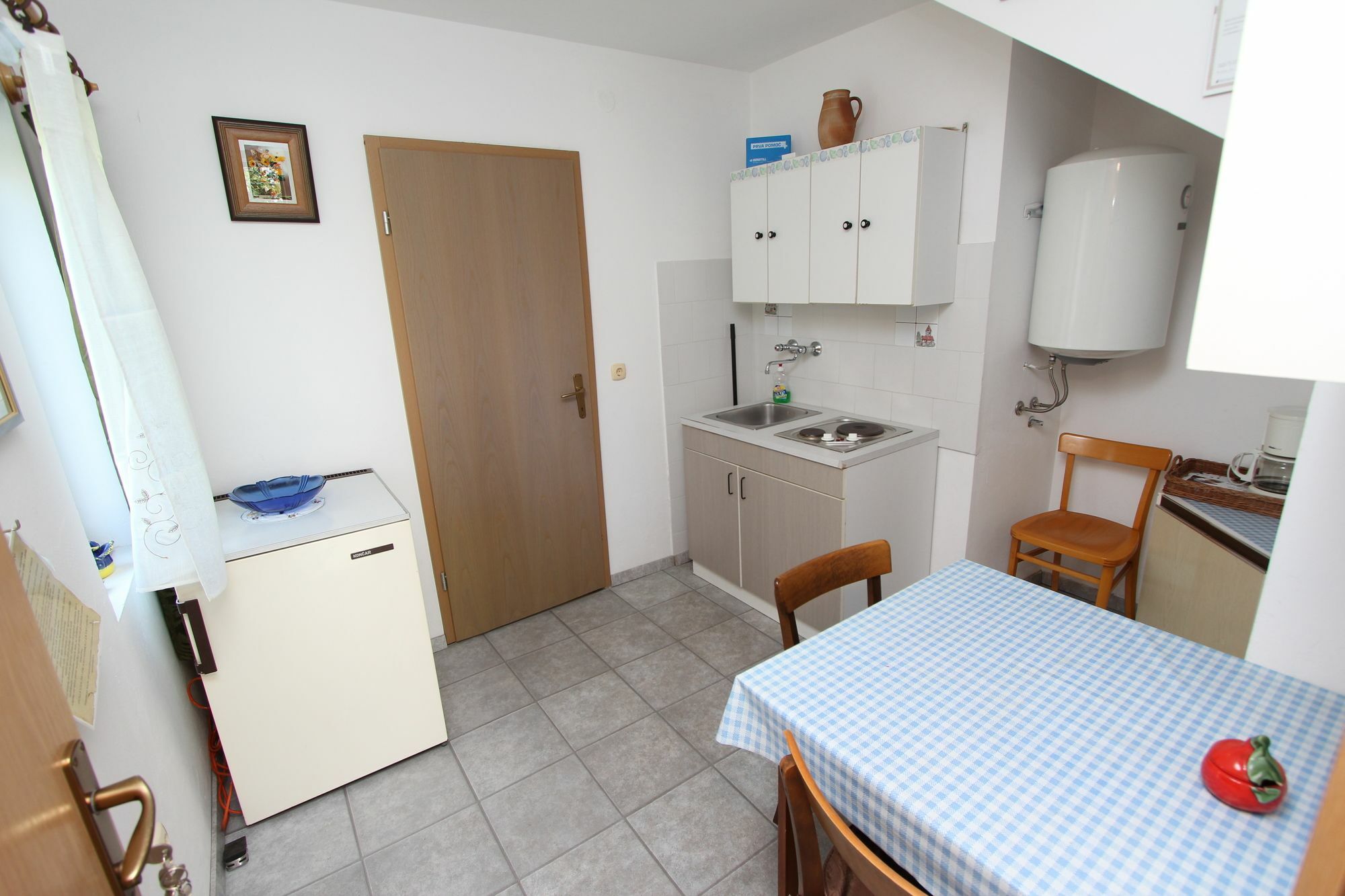 Rosanna Apartment